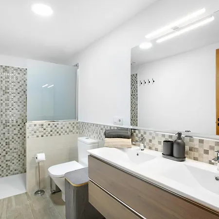 Casa Marhec Holiday home *